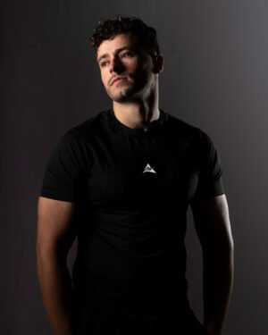 ENDURANCE COMPRESSION TEE - BLACK